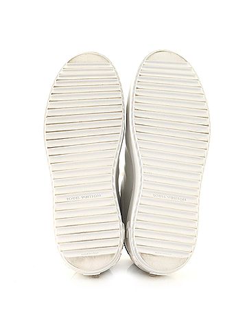 Balenciaga Balenciaga Velo Classic Studs Bag Leather Medium  (view 2)