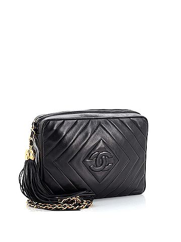 Chanel Vintage Diamond CC Camera Bag Diagonal Quilted Leather Medium (view 2)
