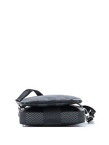 Louis Vuitton Trio Messenger Bag Limited Edition Damier Graphite 3D (view 2)