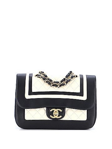 Chanel Paris-Cosmopolite Textured CC Flap Bag Quilted Leather Small (view 1)