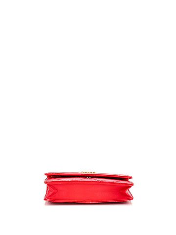 Chanel 19 Wallet on Chain Quilted Lambskin (view 2)