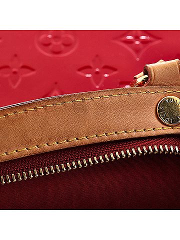 Louis Vuitton Brea Handbag Monogram Vernis MM (view 1)