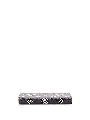 Louis Vuitton Zippy Wallet Wild at Heart Monogram Giant (view 2)