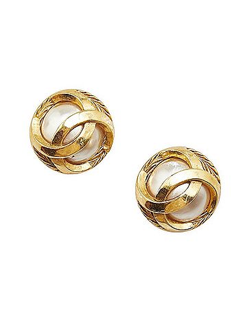 Chanel CHANEL Vintage Pearl Earrings Gold Plated Women's (view 1)