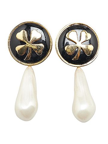 Chanel CHANEL Round Clover Four Leaf Motif Earrings Gold Black Plated Faux Pearl Women's (view 2)